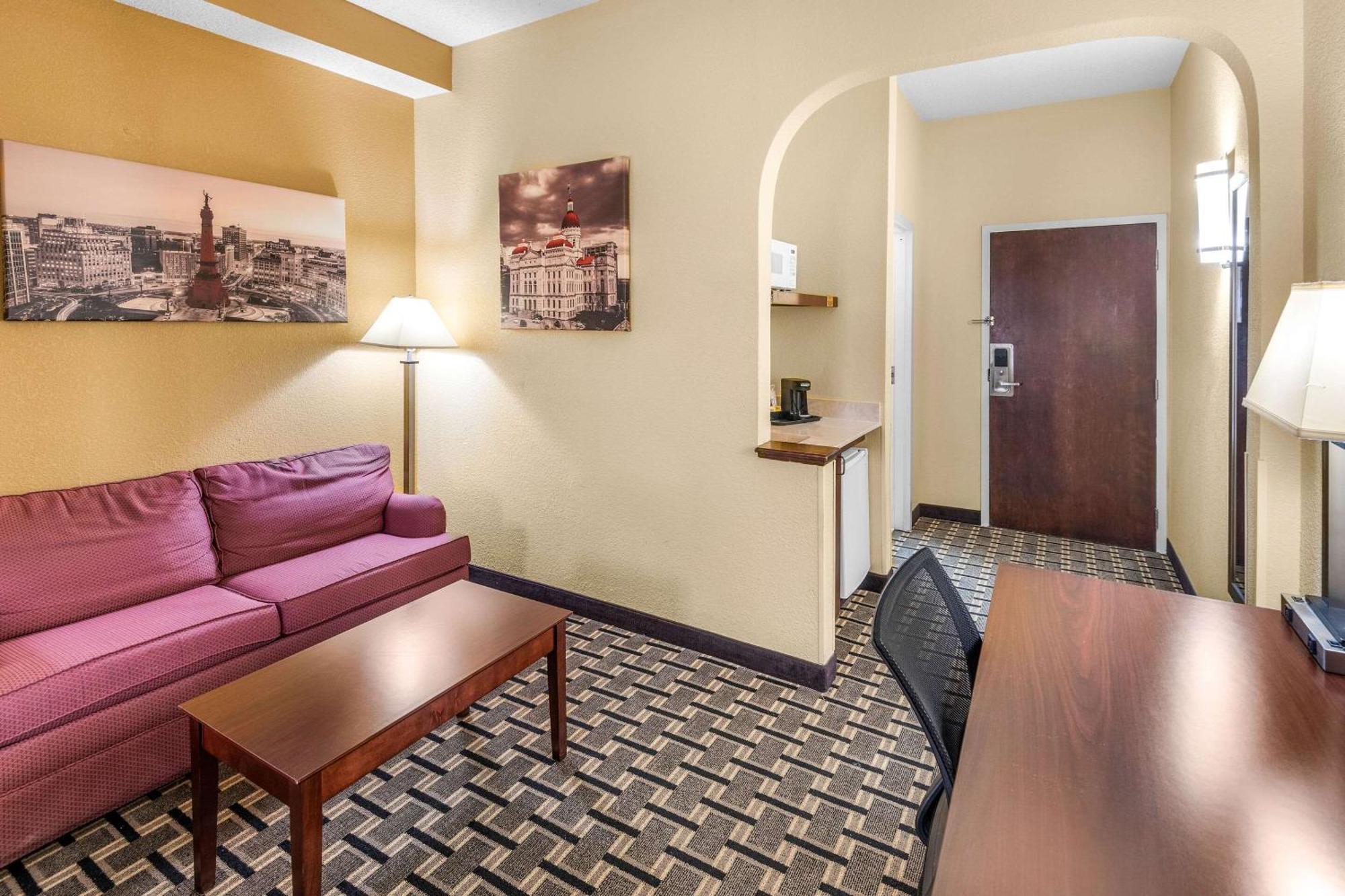 Inn Clarion & Northwest Indianapolis
