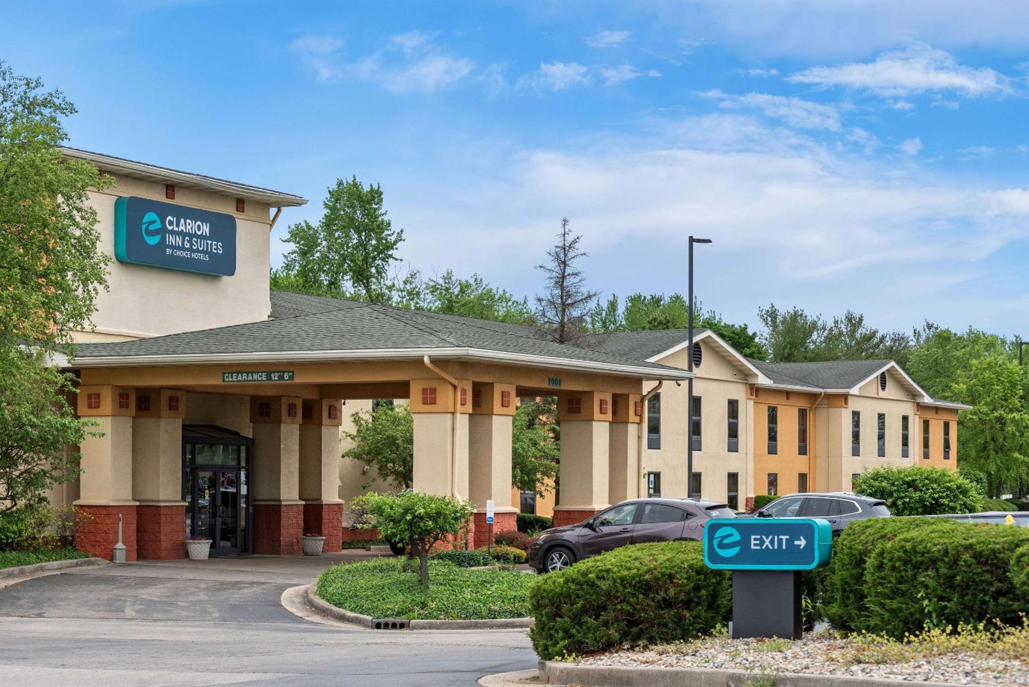 Clarion & Northwest 3* Indianapolis