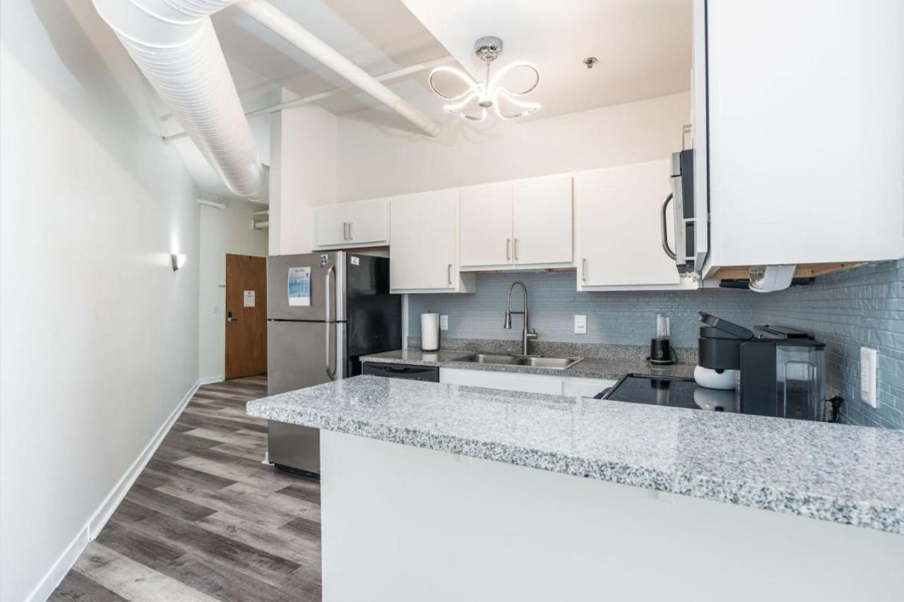 Downtown Indy Private - Shared Apartment