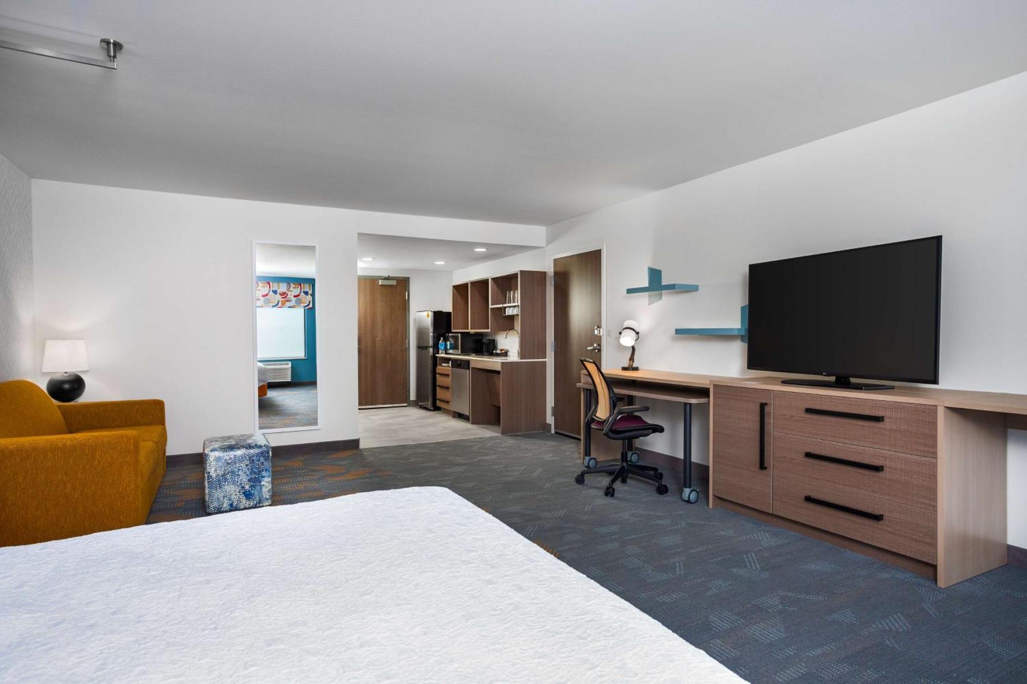 Home2 By Hilton North At Intech Park Hotel 3*
