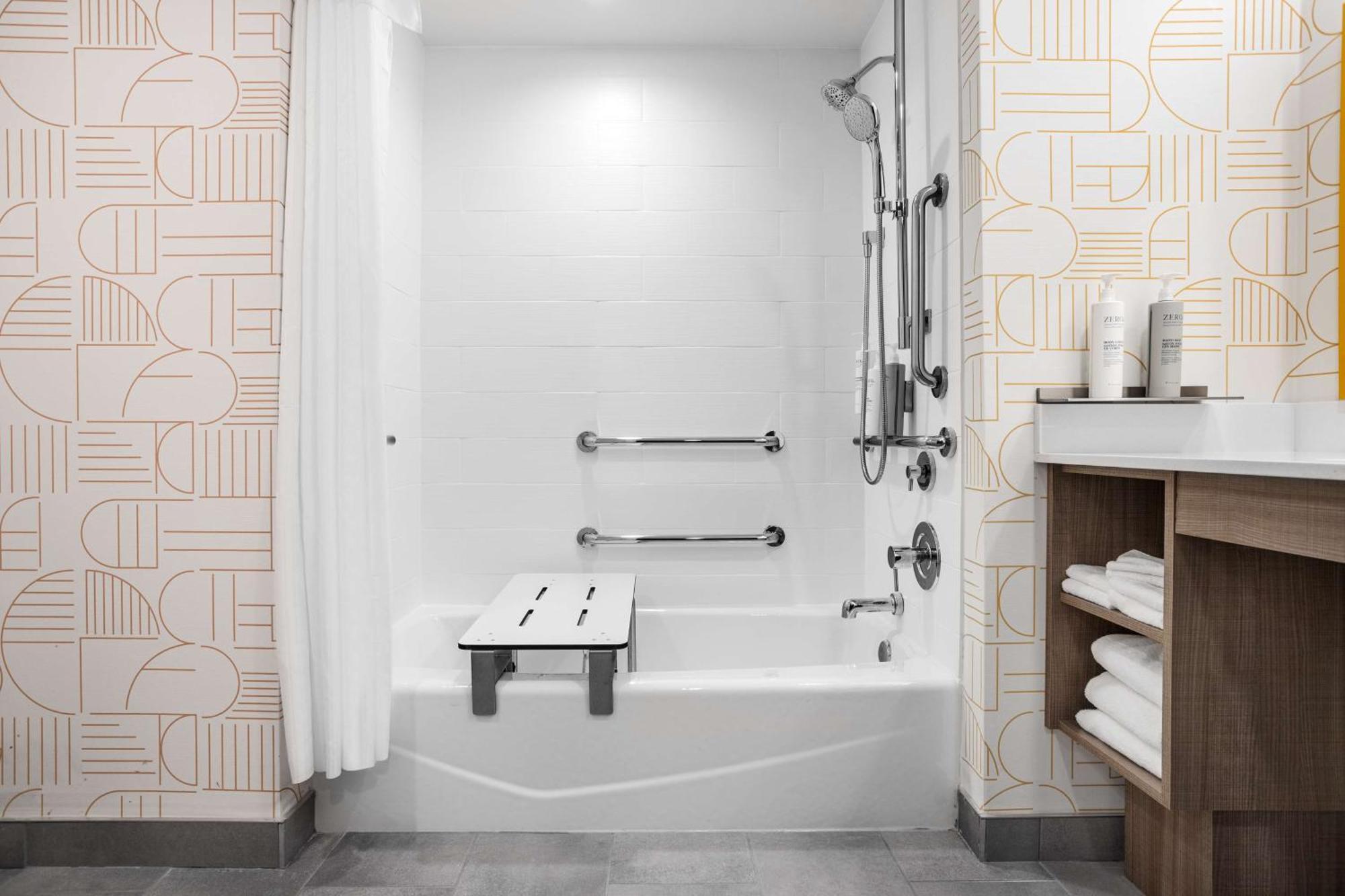 Home2 By Hilton North At Intech Park Hotel Indianapolis