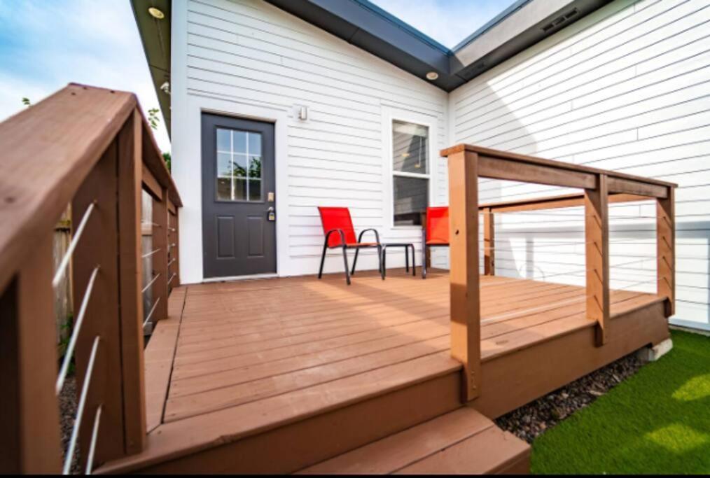 Luxury W - Soaktub- King - Backyard - Fountain Sq *