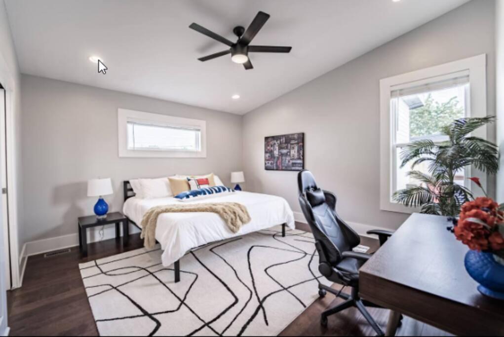 Luxury W - Soaktub- King - Backyard - Fountain Sq Indianapolis