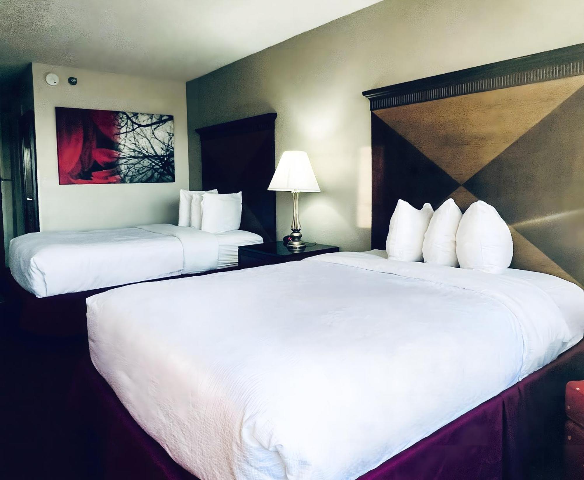 Indy Hotel 3*