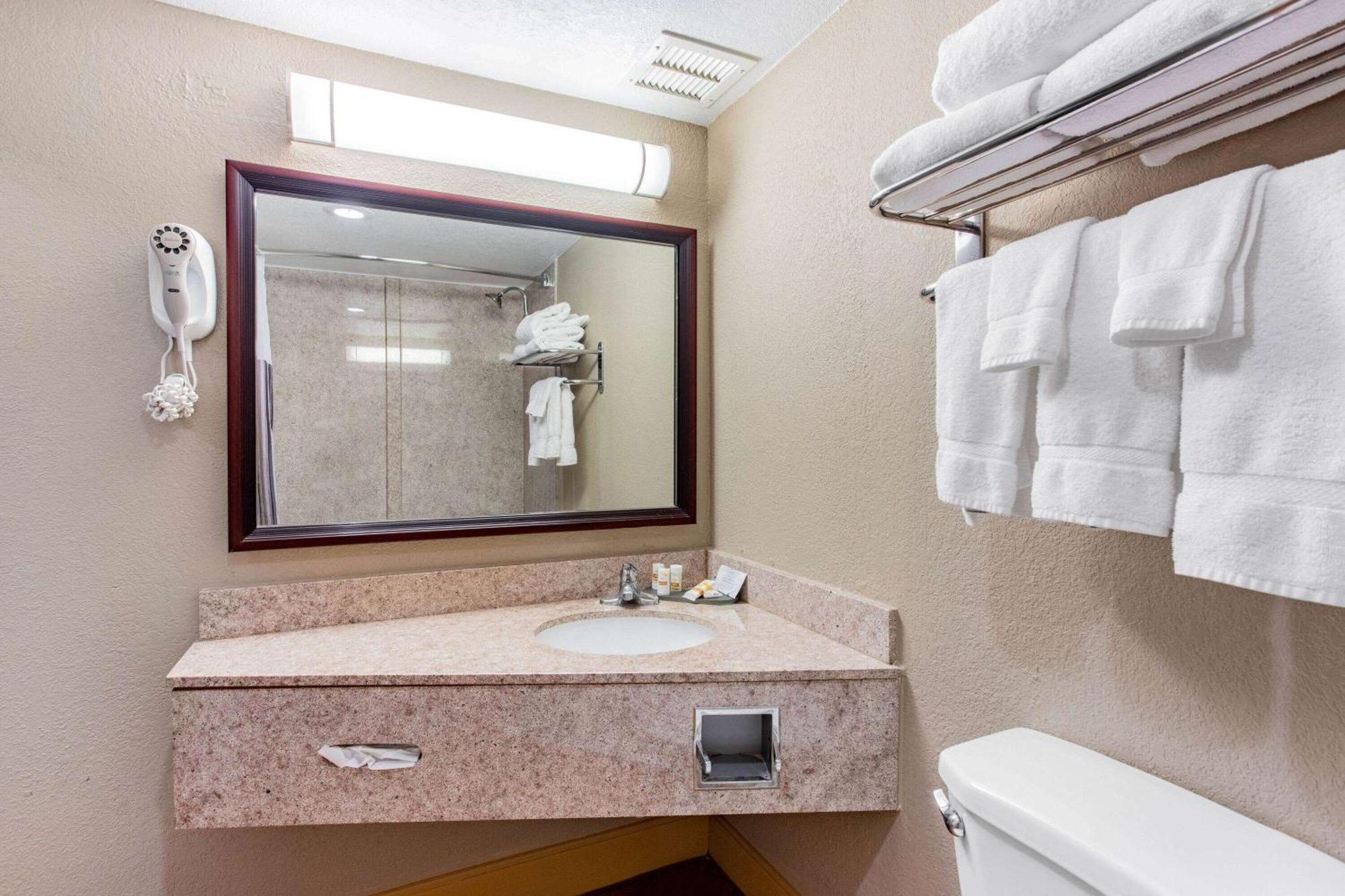La Quinta By Wyndham South