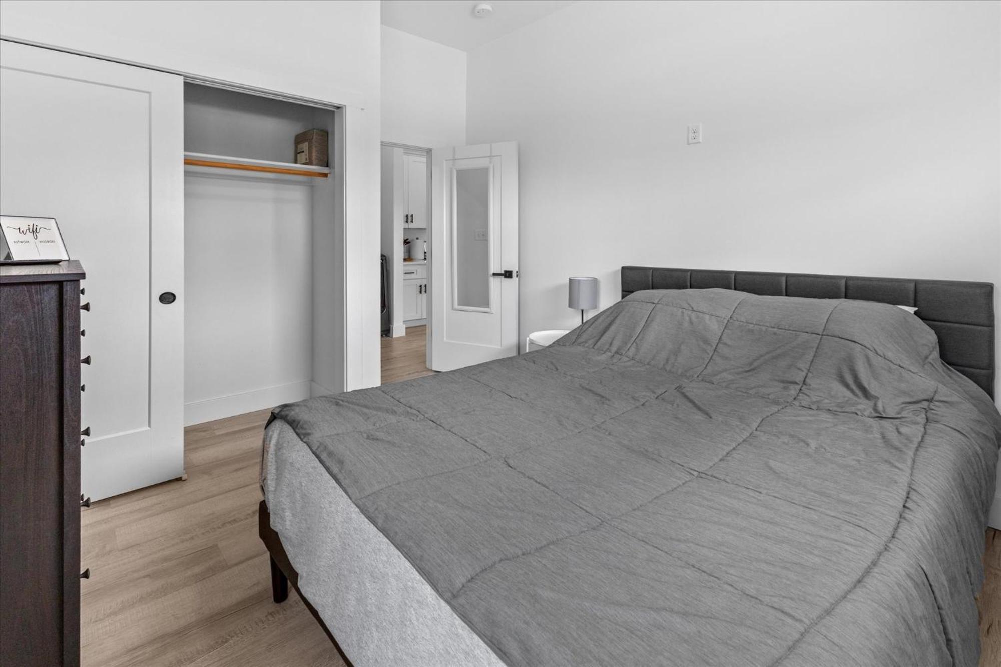 Villa 5 Bedroom 3200 Square Foot House For Downtown Travelers *