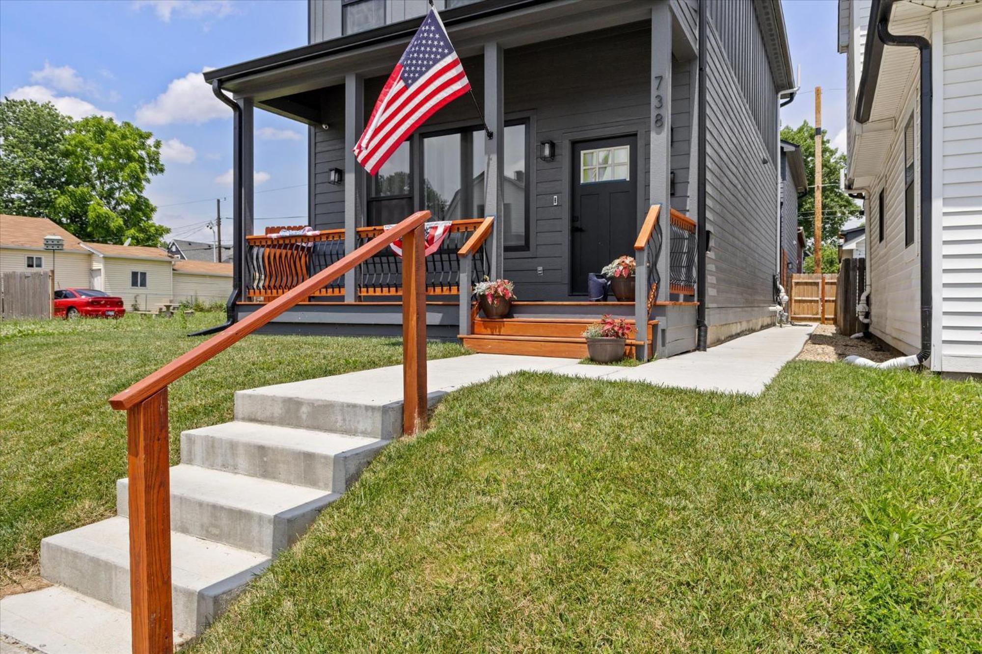 5 Bedroom 3200 Square Foot House For Downtown Travelers Indianapolis