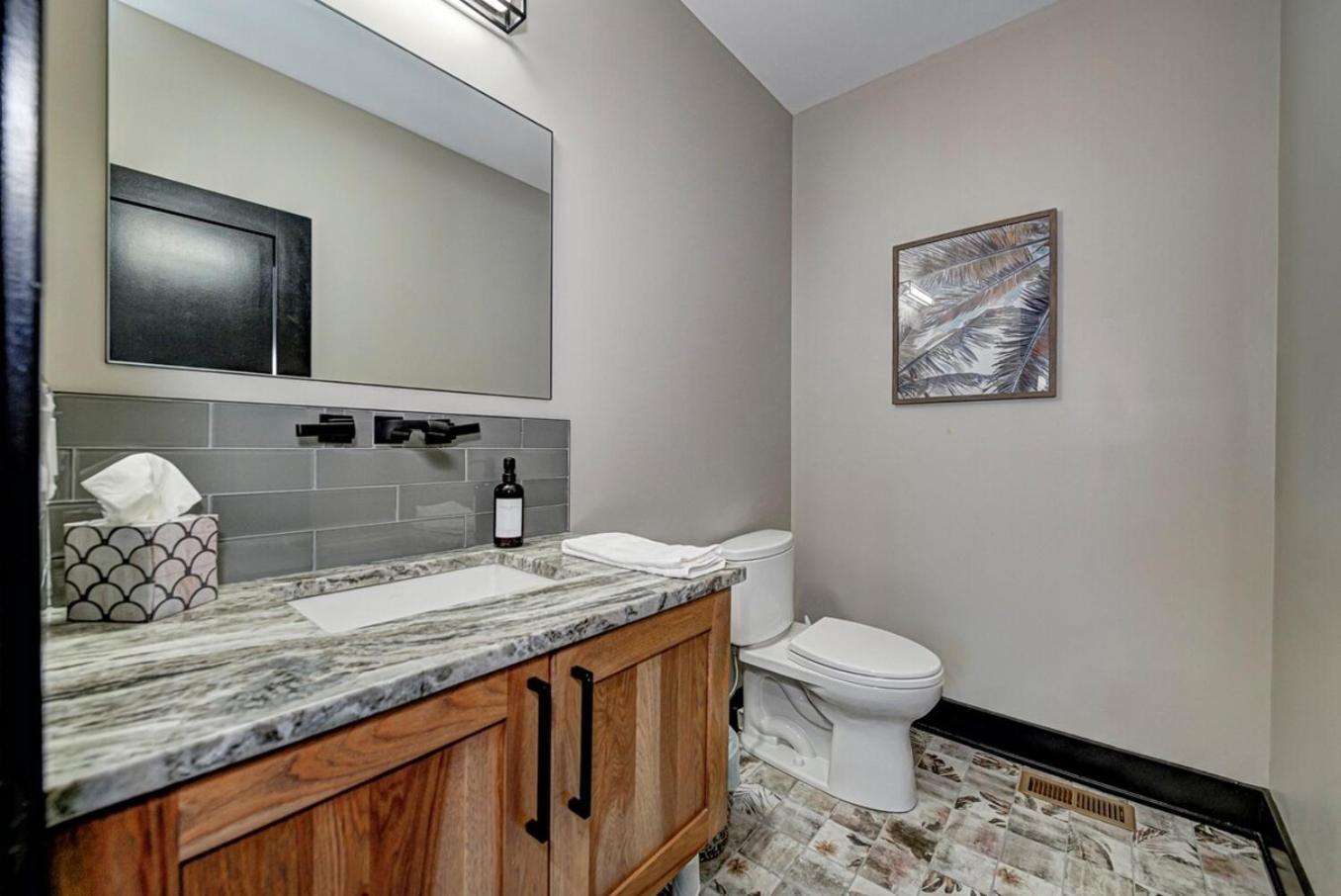 It's Good - Two Homes Sleeps 18 * Indianapolis