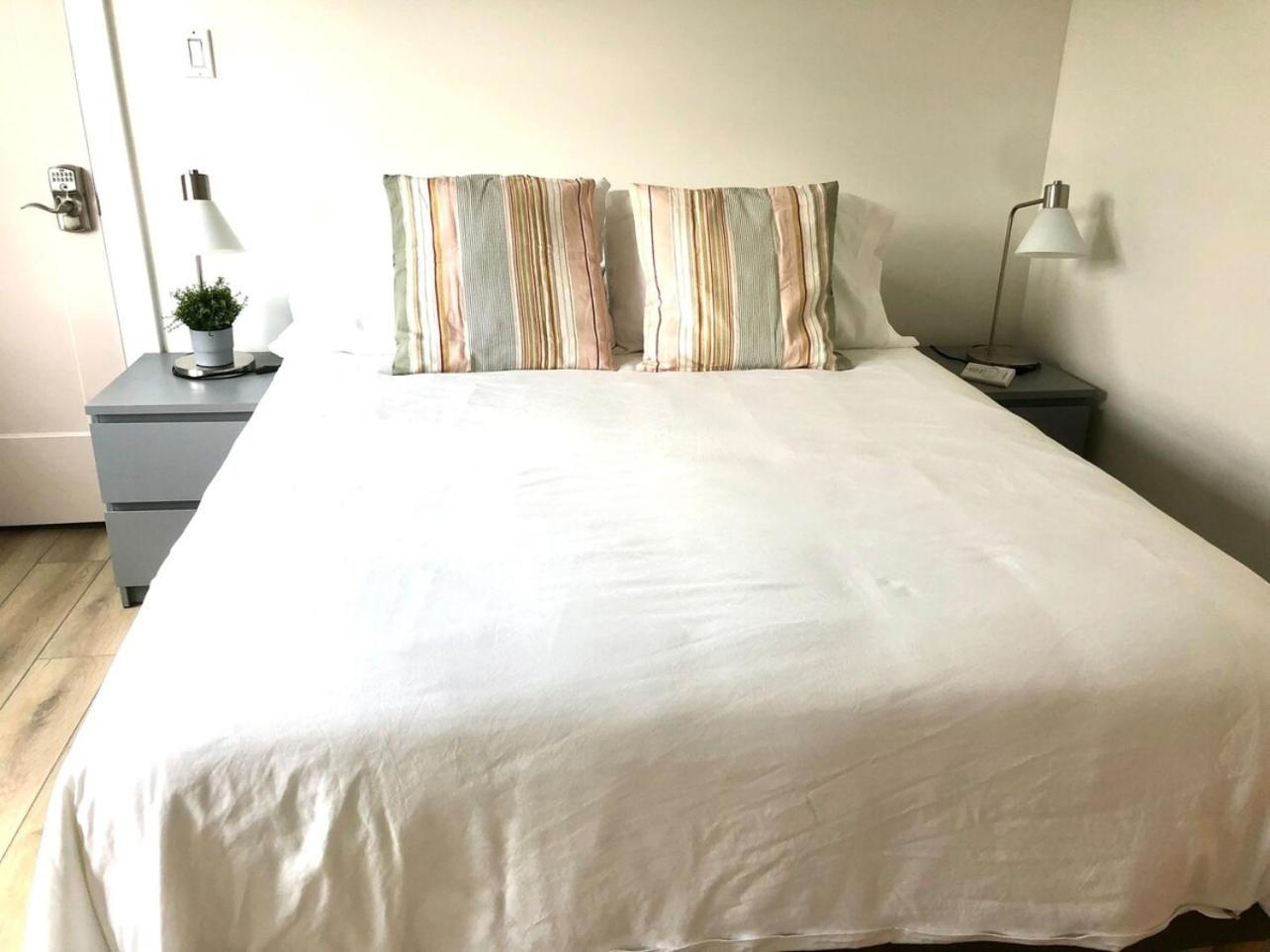 Holiday home It's Good - Two Homes Sleeps 18 Indianapolis