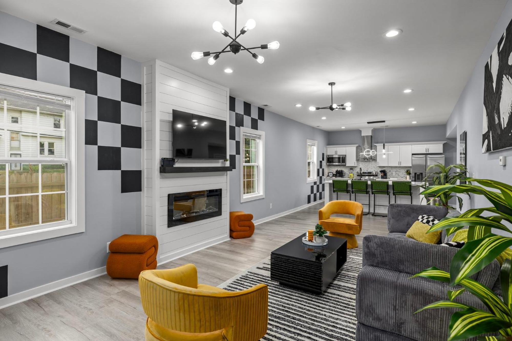 Indy 5bd - Pingpong - Outdoor Movie - Bbq Holiday home *