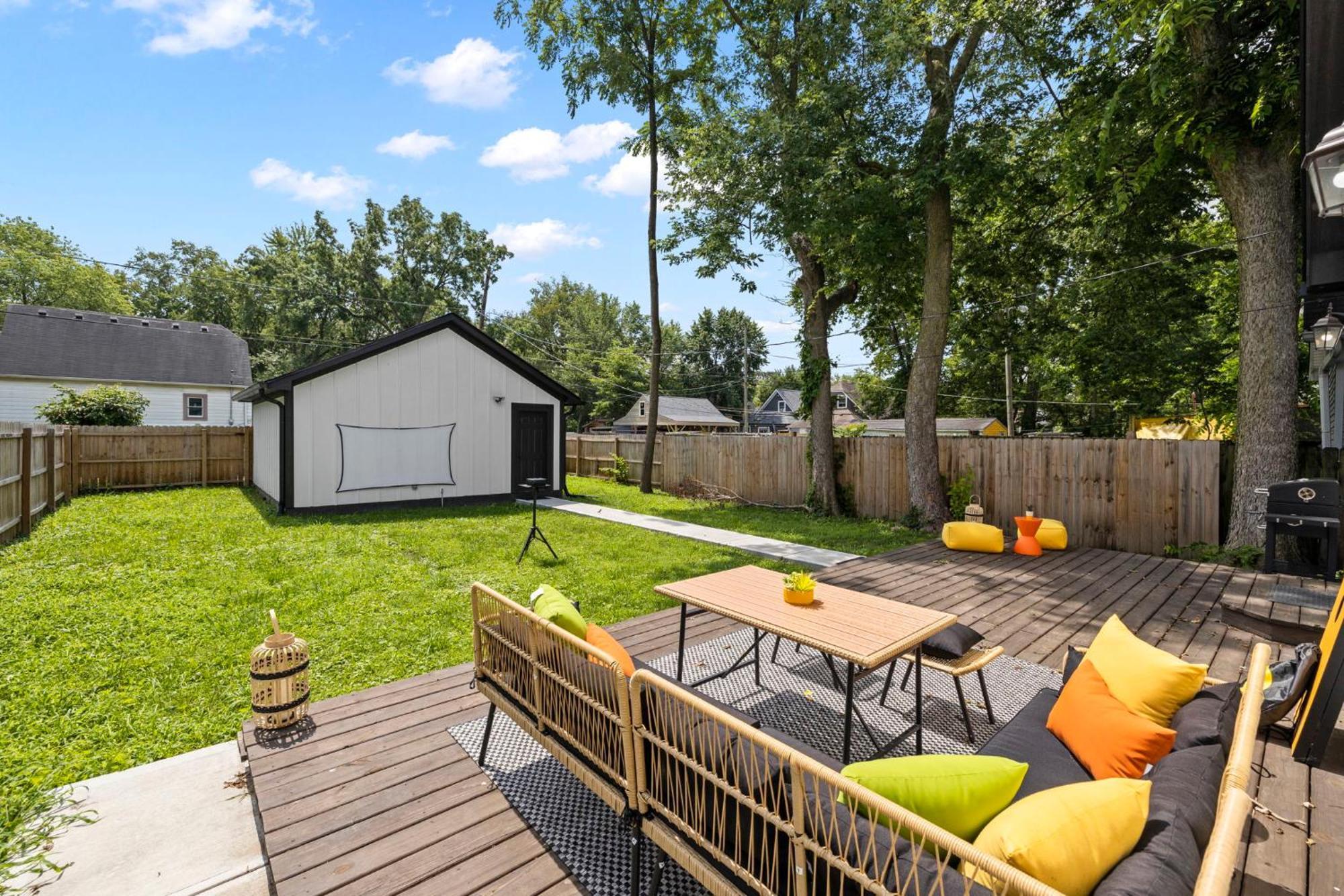 Indy 5bd - Pingpong - Outdoor Movie - Bbq Holiday home *