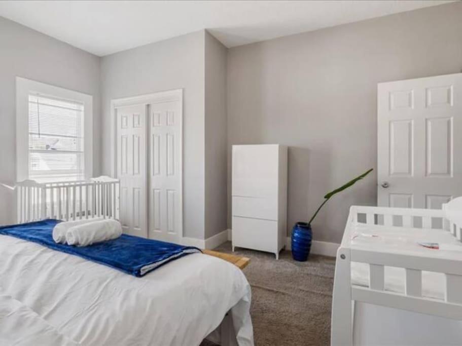Sleep 8-king - 1600-sqft - Fountain Sq -baby * Indianapolis