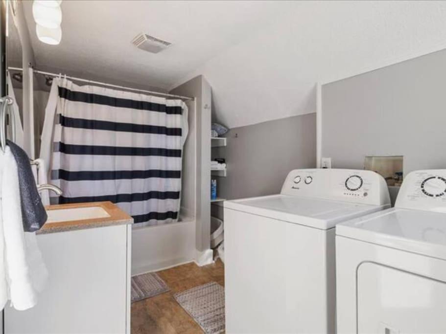 Sleep 8-king - 1600-sqft - Fountain Sq -baby * Indianapolis