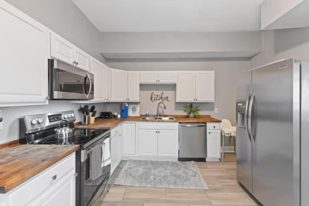 Holiday home Sleep 8-king - 1600-sqft - Fountain Sq -baby Indianapolis