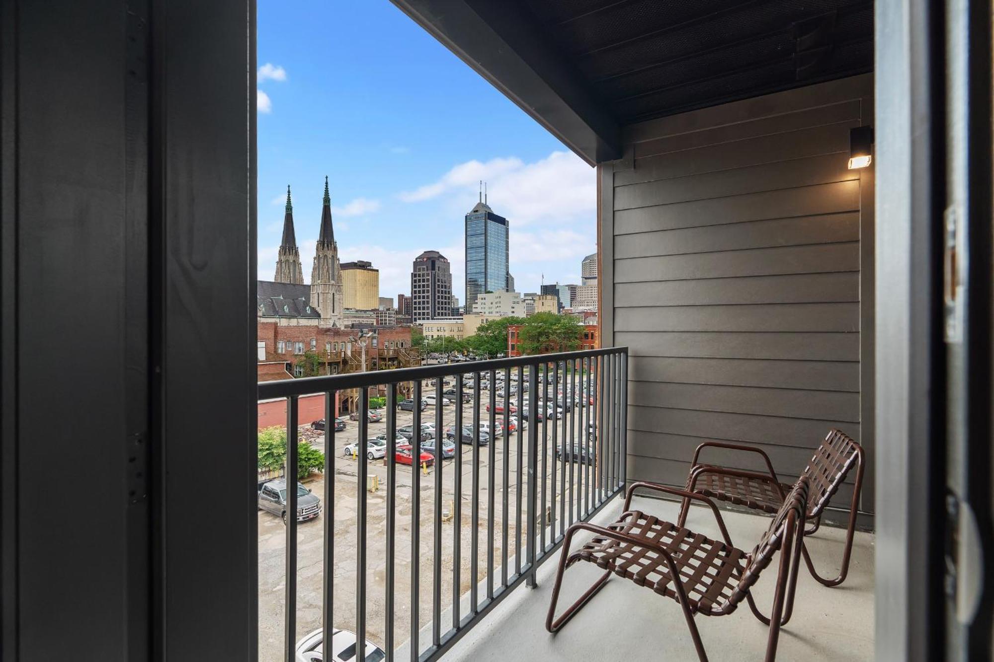 Apartment Cozysuites On Mass With Garage Parking #7