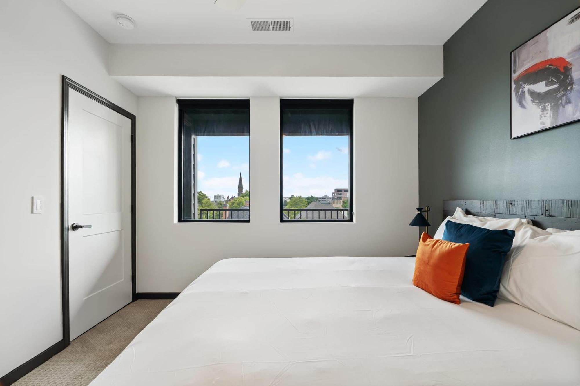 Apartment Cozysuites On Mass With Garage Parking #3 Indianapolis