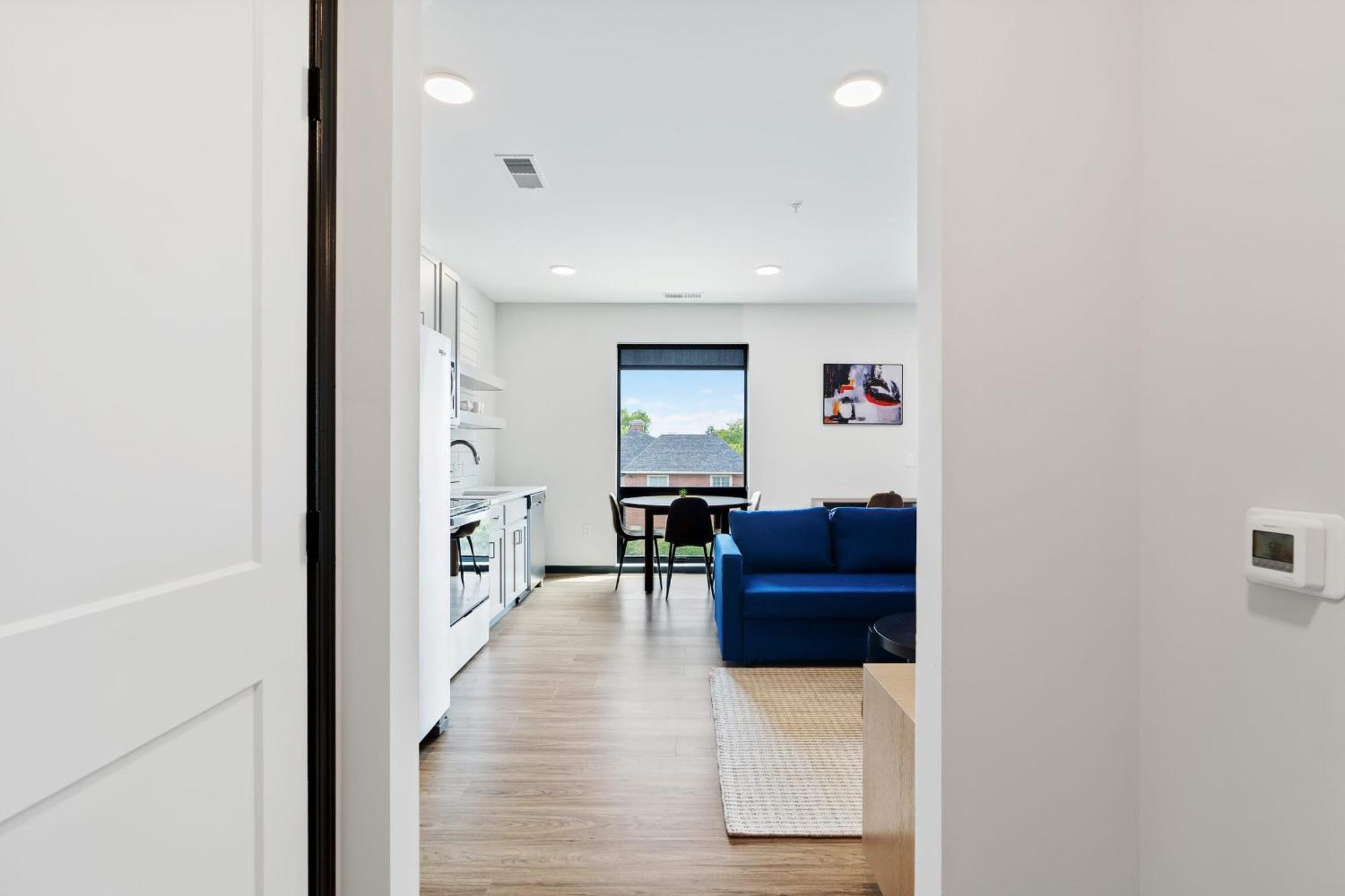 Cozysuites On Mass With Garage Parking #4 * Indianapolis