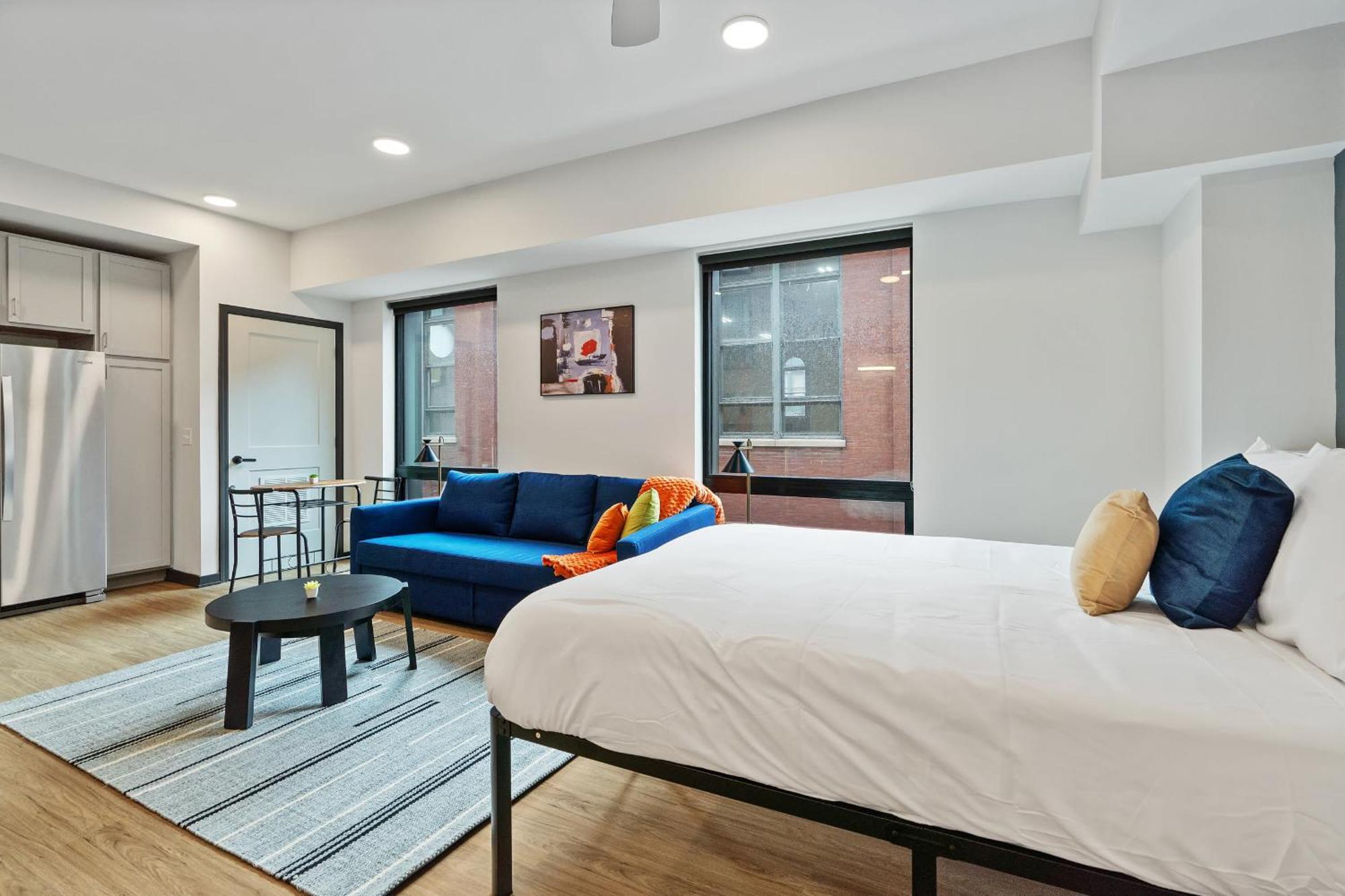 Cozysuites On Mass With Garage Parking #15 * Indianapolis