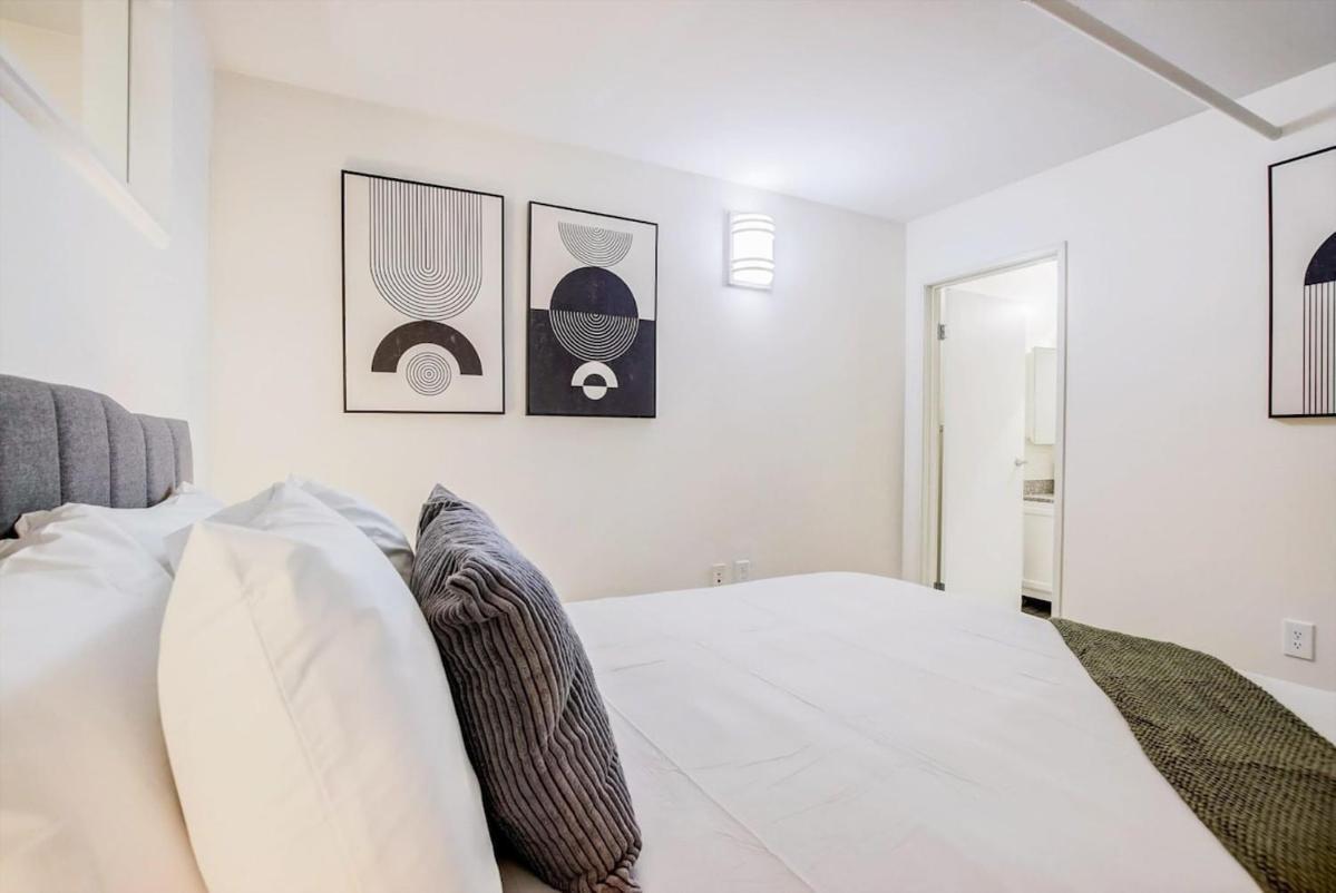 2br Cozysuites With Direct Skybridge Access #10