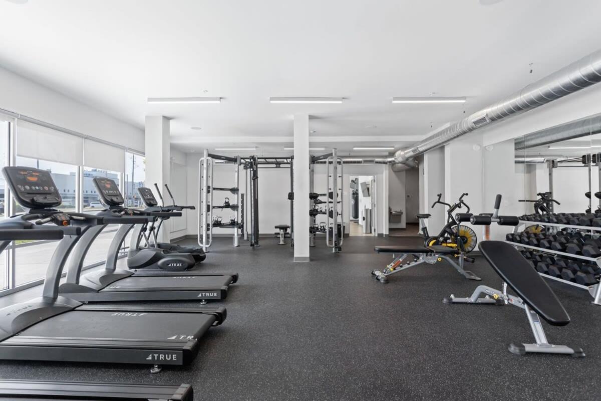 Stylish Downtown By Cozysuites Apartment *