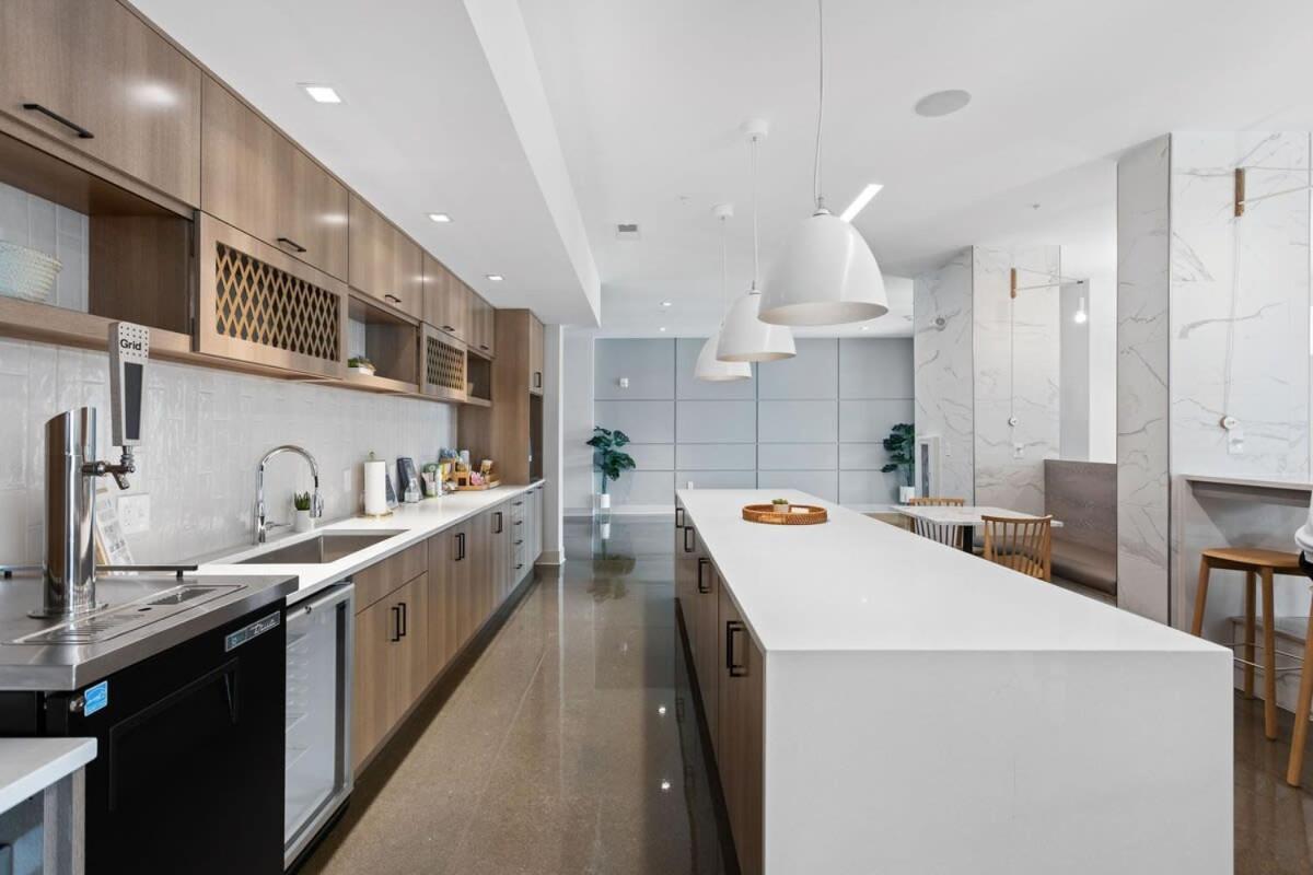 Apartment Stylish Downtown By Cozysuites Indianapolis
