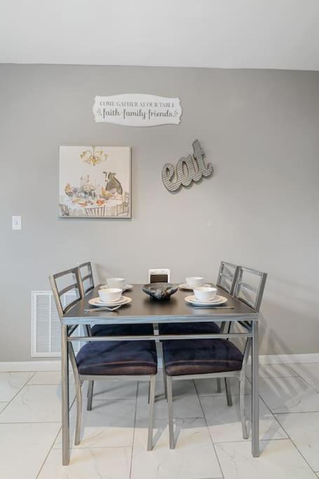 Convenient - Pet And Baby - Near Convention And Hospital