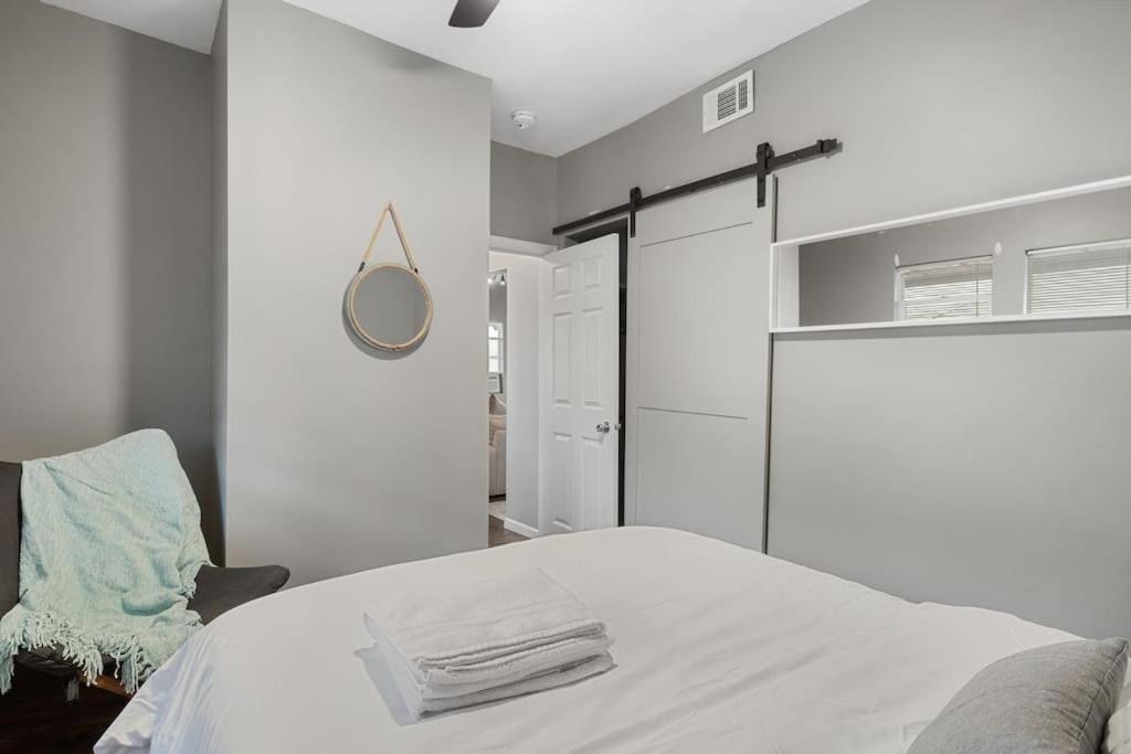 Convenient - Pet And Baby - Near Convention And Hospital Apartment *