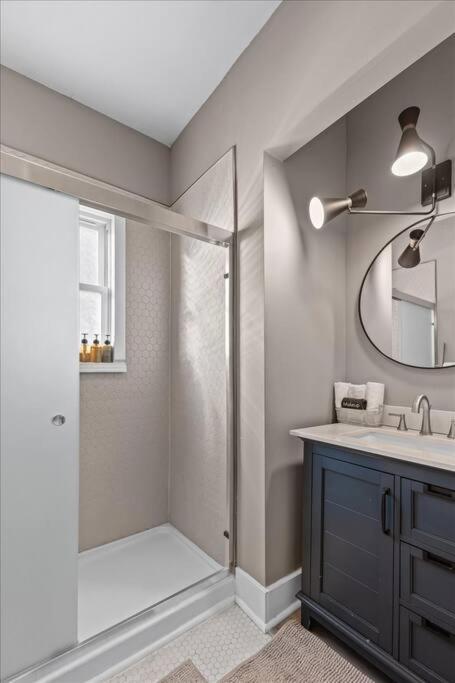 Convenient - Pet And Baby - Near Convention And Hospital Apartment Indianapolis
