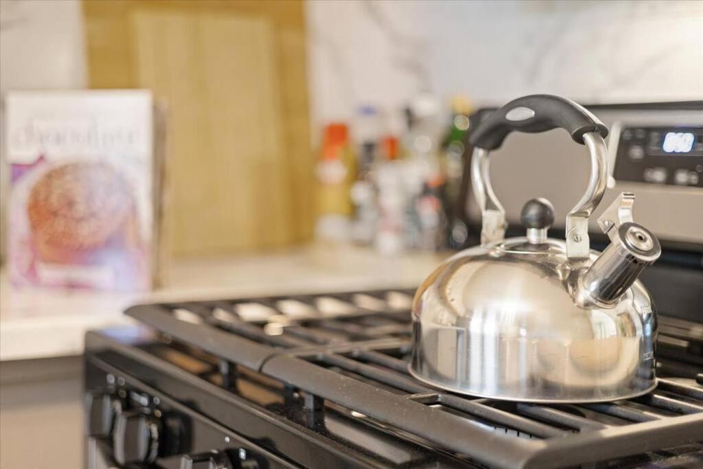 Convenient - Pet And Baby - Near Convention And Hospital Apartment *