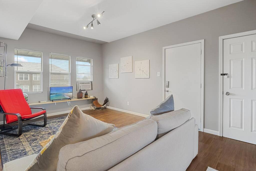 Pet&baby Friendly 2br W- In-unit Laundry Wifi *