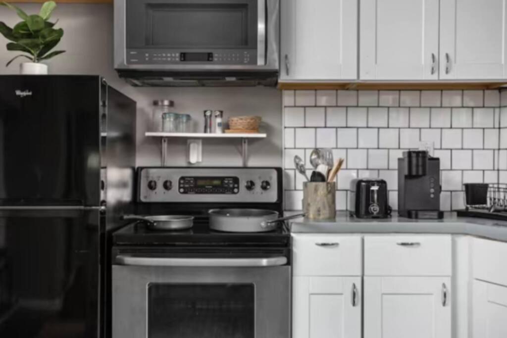 Holiday home Cozy 1br Getaway - Bbq - Backyard - Pet - Friendly
