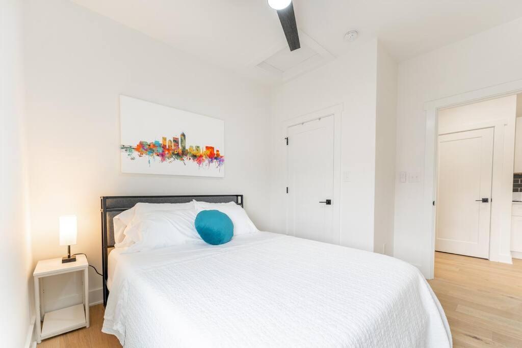 Apartment Great Location! 1br 1bath Carriagehouse