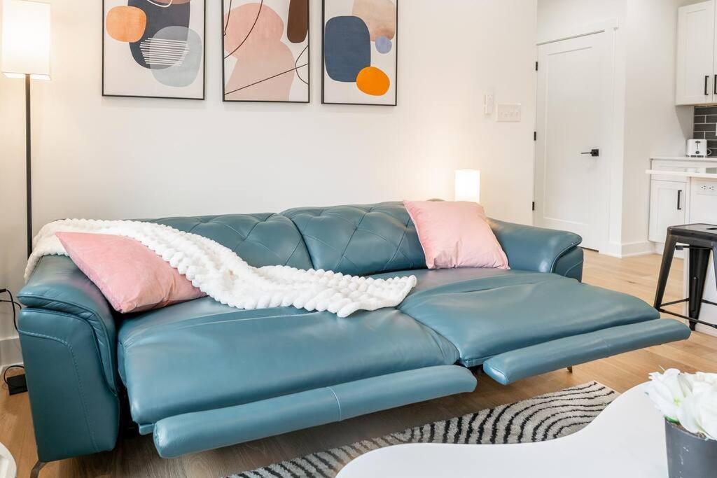 Apartment Great Location! 1br 1bath Carriagehouse