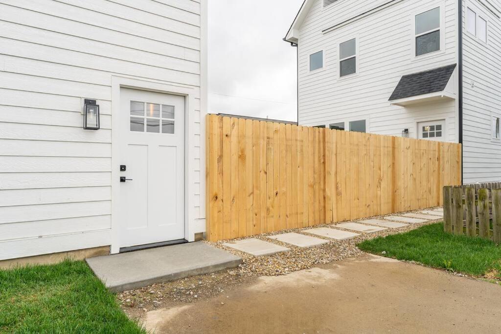 Apartment Great Location! 1br 1bath Carriagehouse Indianapolis