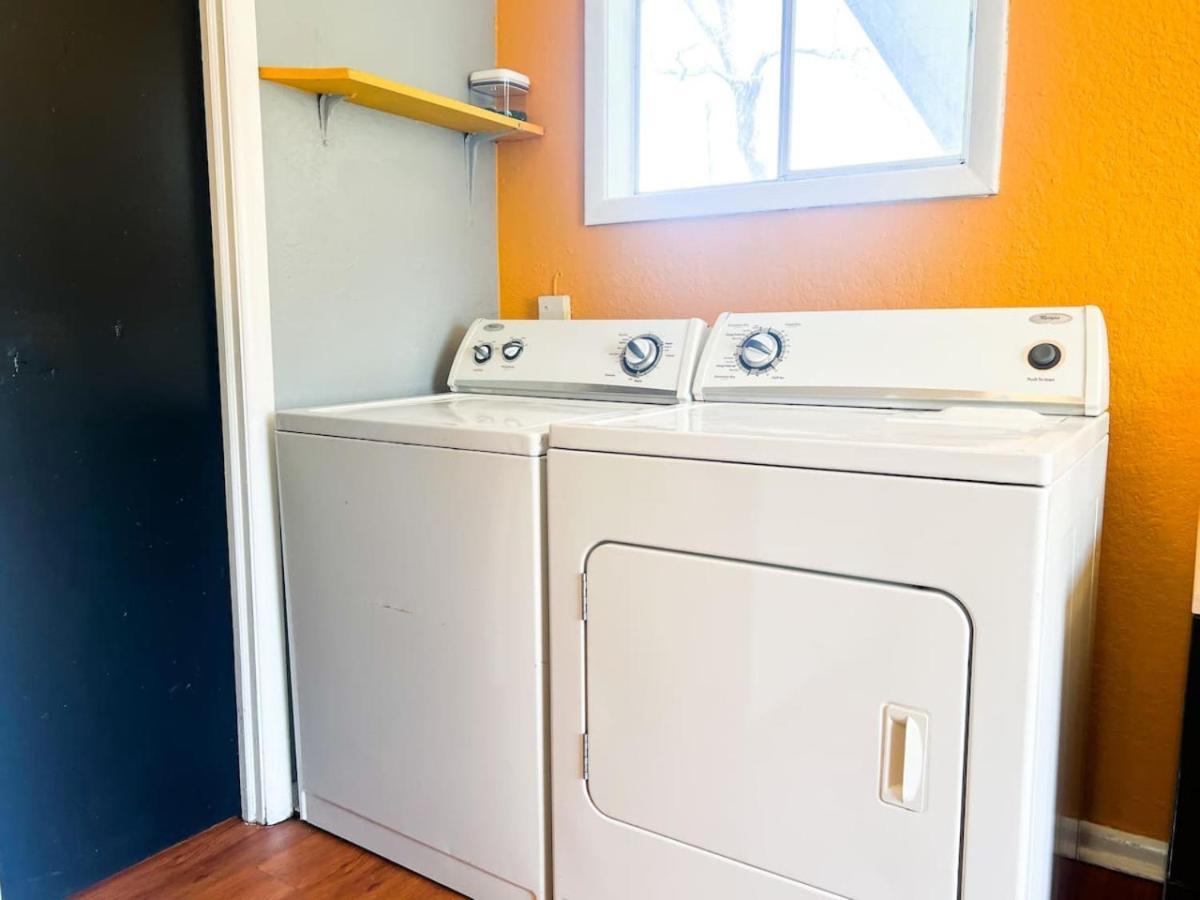 Holiday home Sleeps 21 8 Bedroom With 16 Beds And Large Driveway Wifi Indianapolis