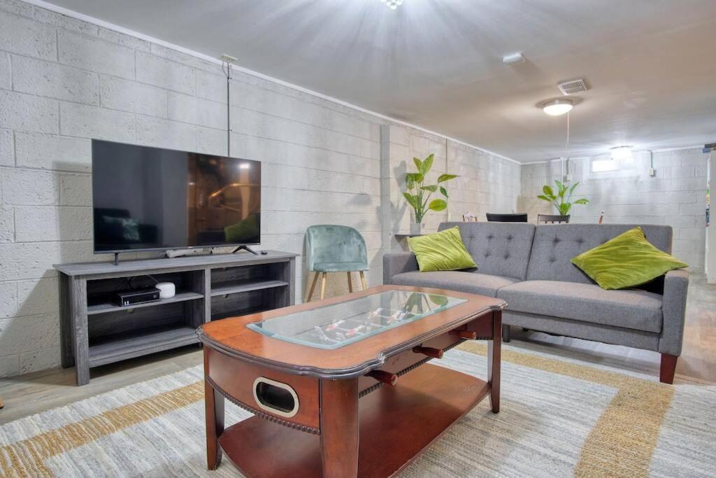 Close To Butler Uni, Cozy Home,firepit,free Parking * Indianapolis