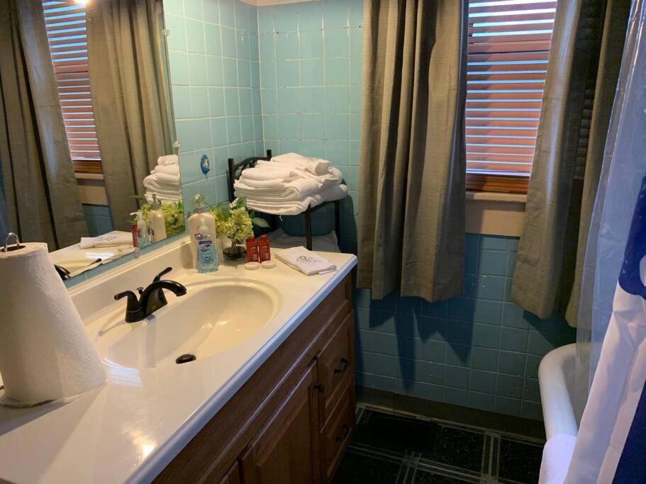 Comfortable 2-bdrm Spacious With Wifi & Patio * Indianapolis