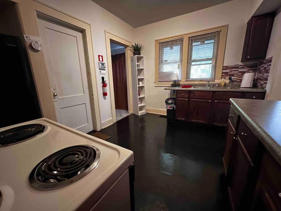 Comfortable 2-bdrm Spacious With Wifi & Patio Holiday home Indianapolis