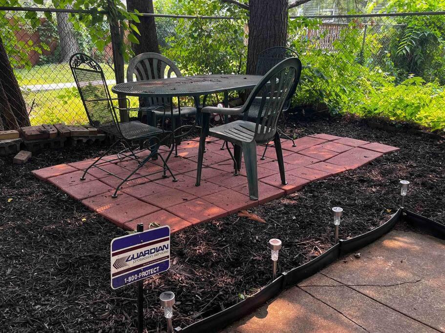 Comfortable 2-bdrm Spacious With Wifi & Patio