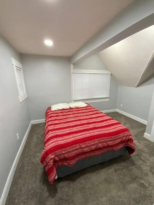 Holiday home Spacious & Great Location! 4-5 Bedrooms Indianapolis