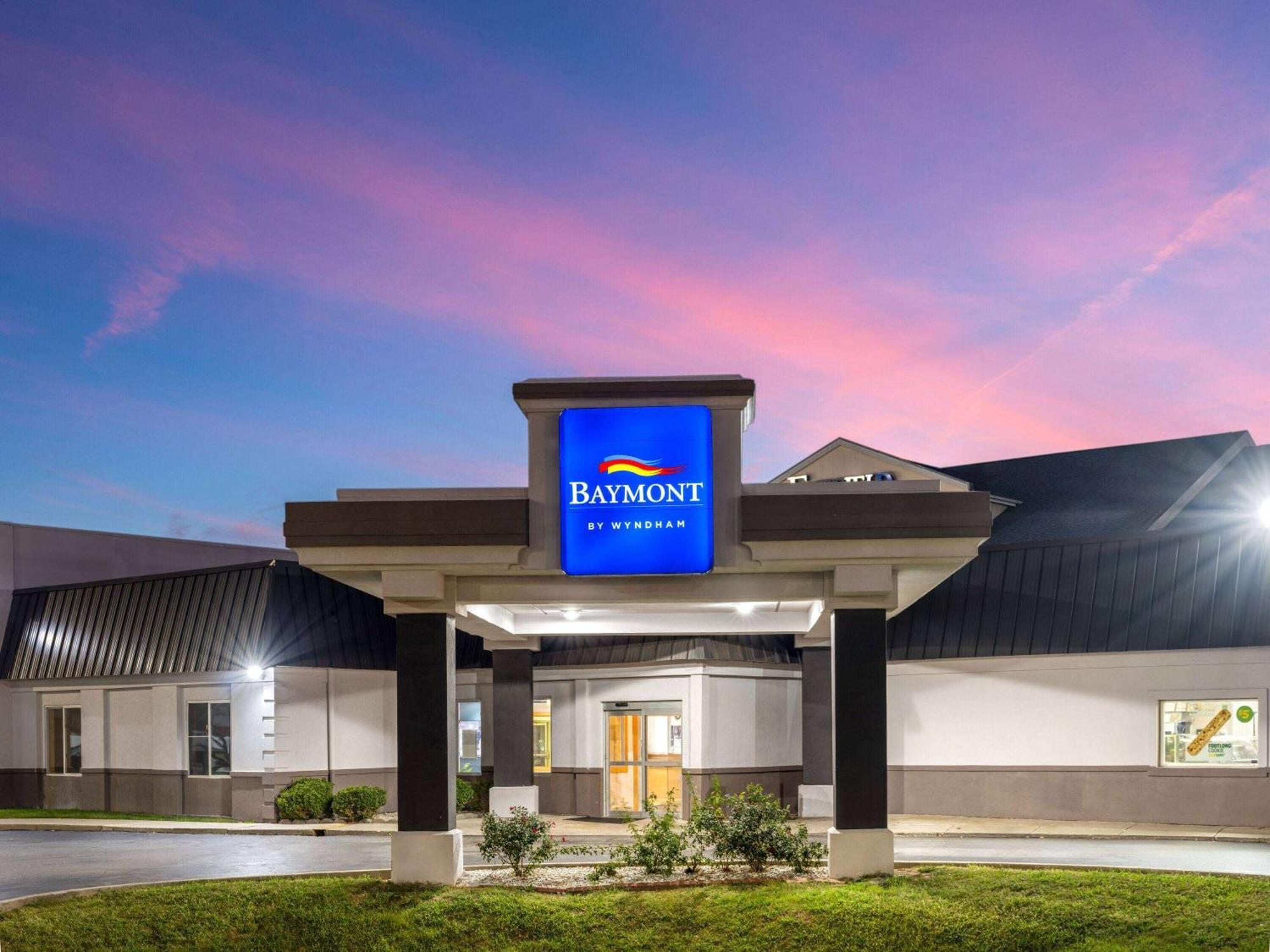 Hotel Baymont By Wyndham East Indianapolis