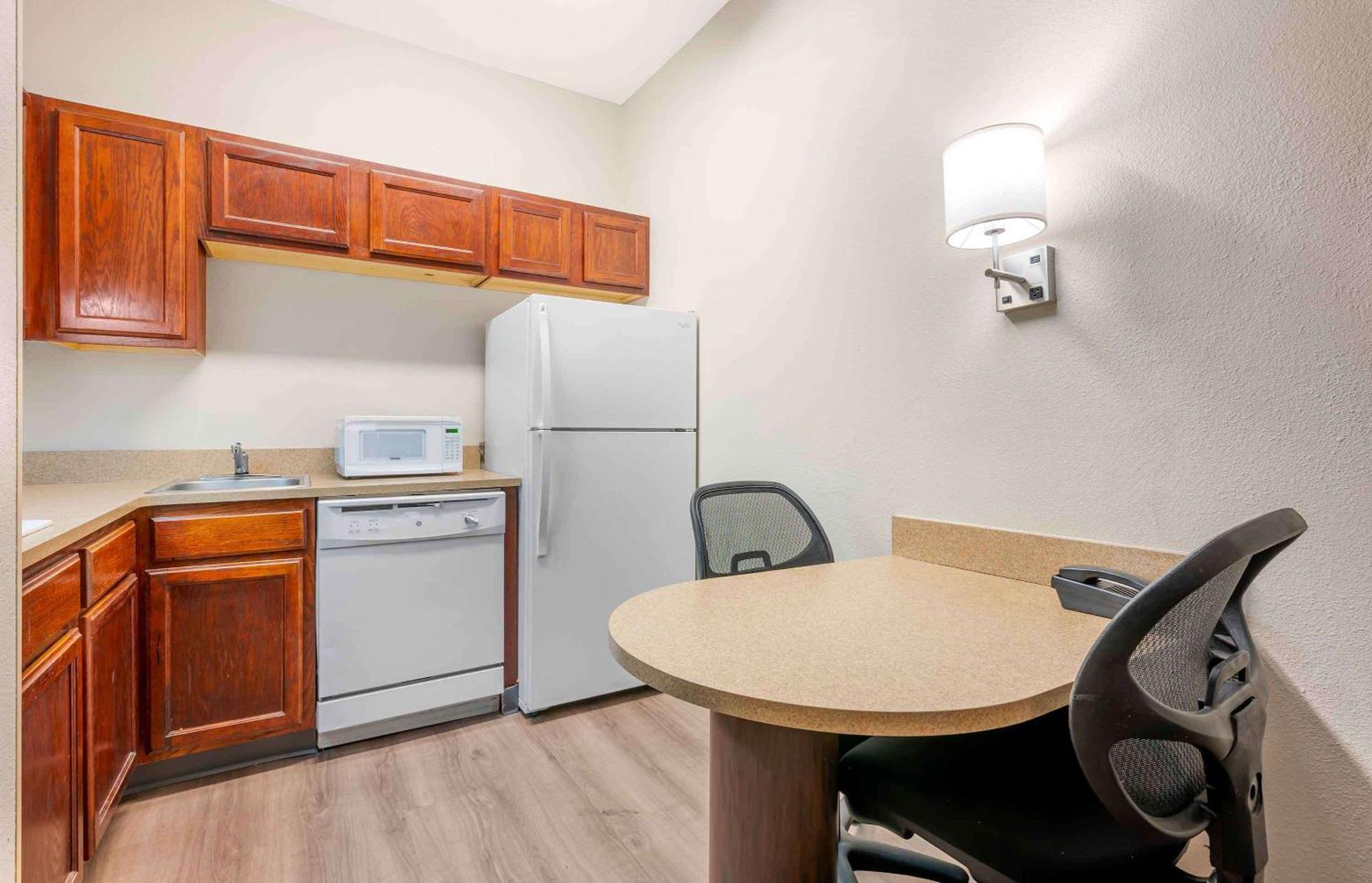 Hotel Extended America - - Airport - W Southern Ave Indianapolis