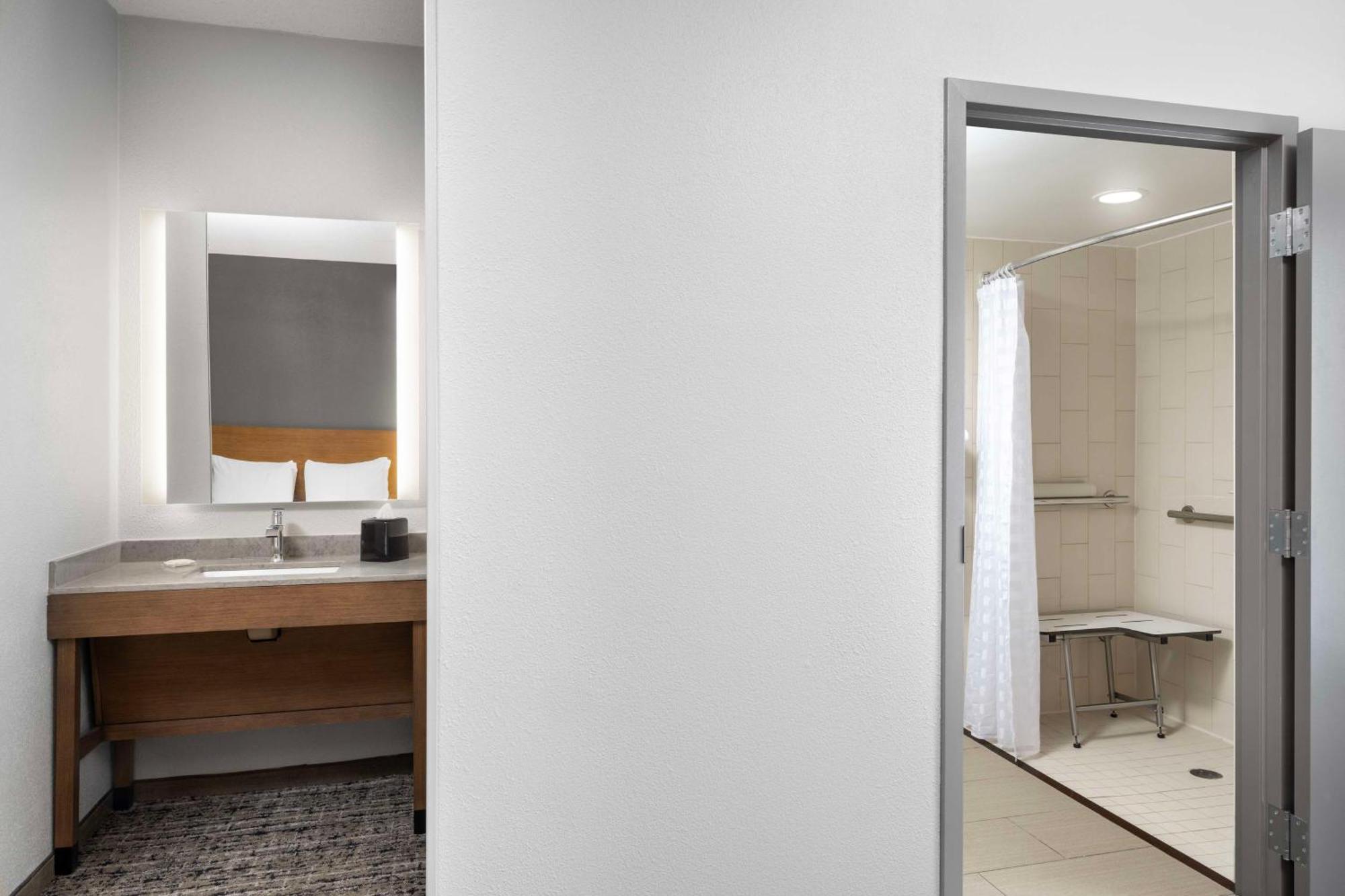 Hyatt Place Airport 3* Indianapolis