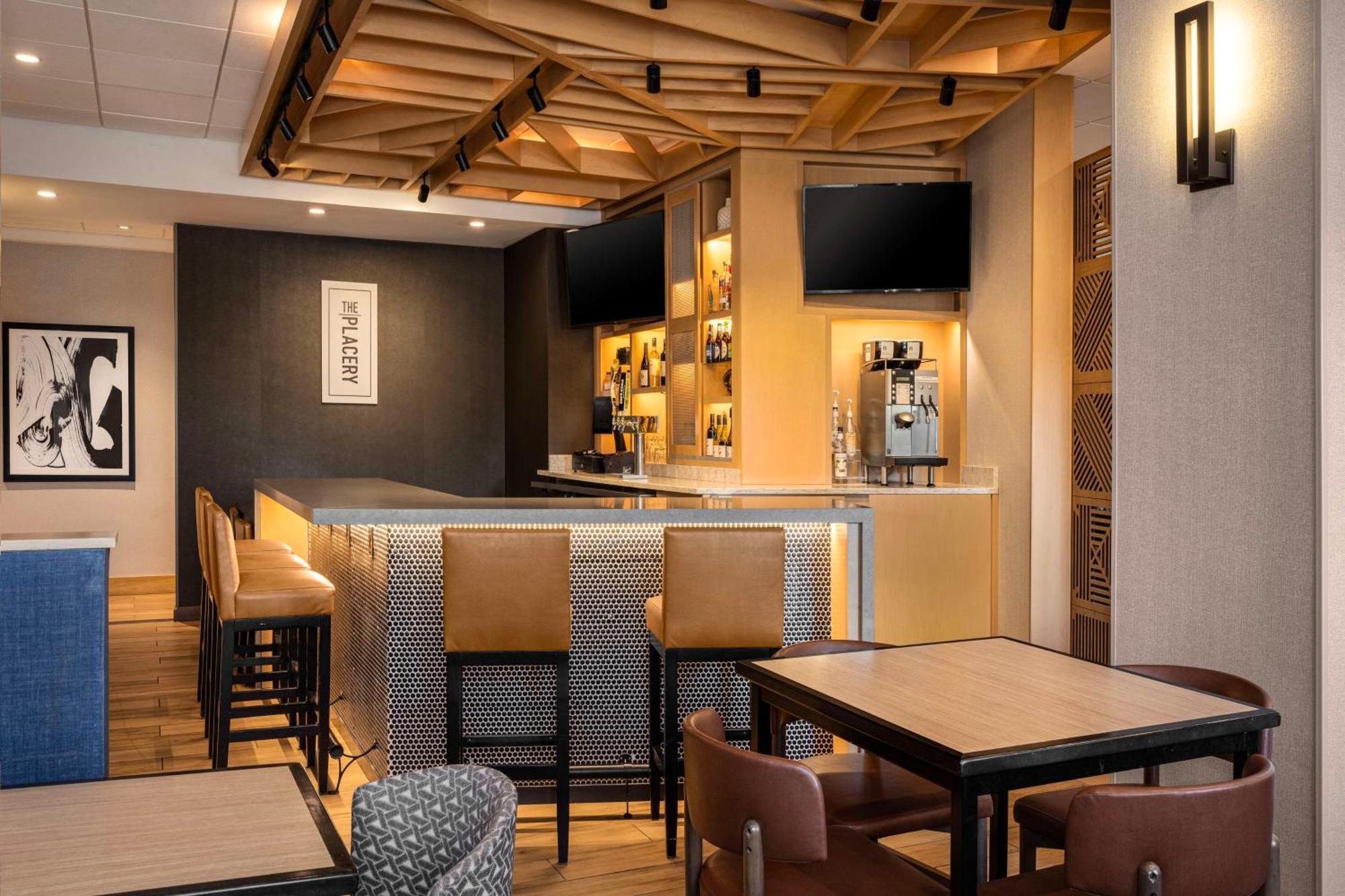 Hyatt Place Airport Indianapolis