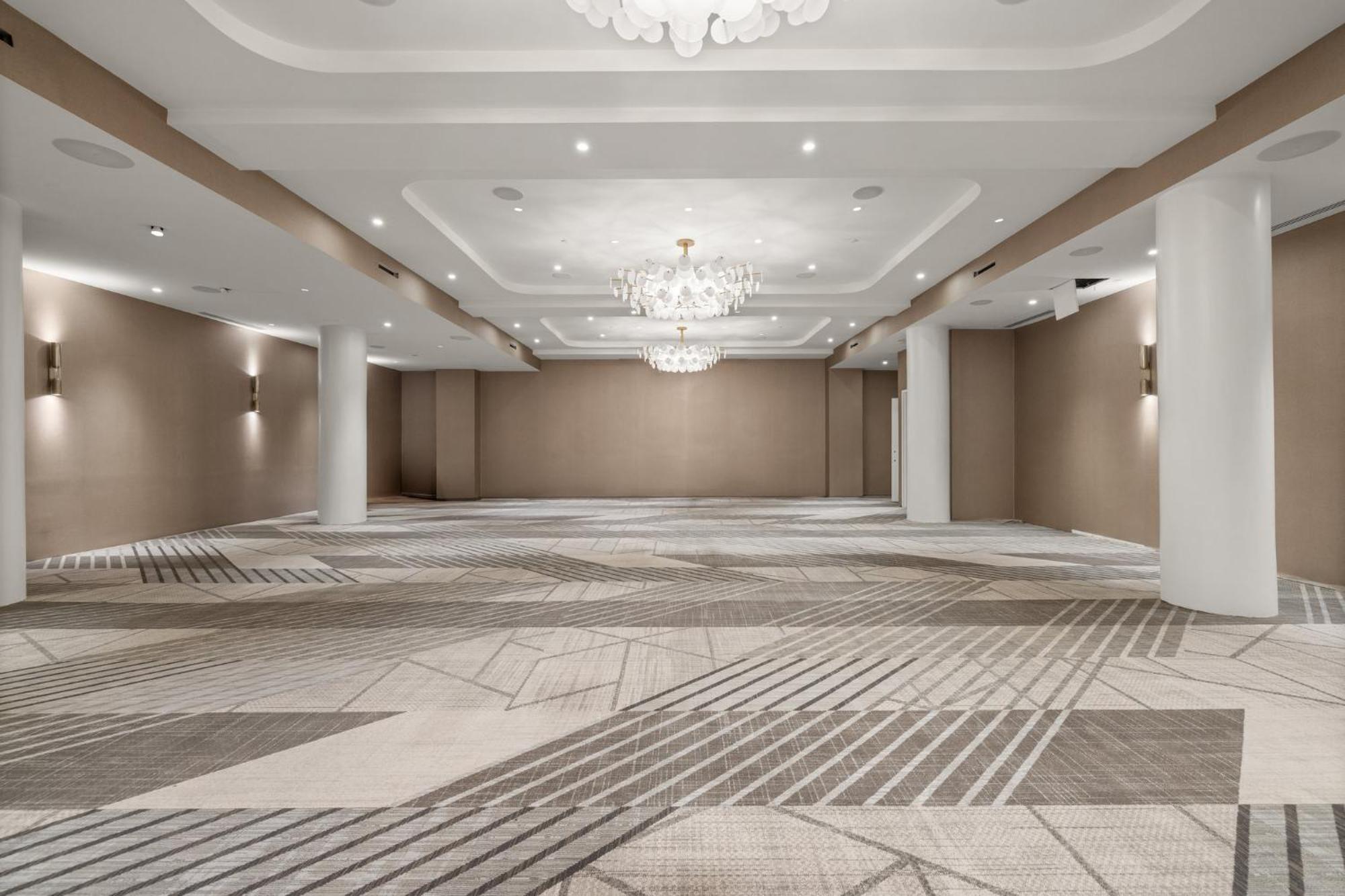 Intercontinental By Ihg Hotel 4*