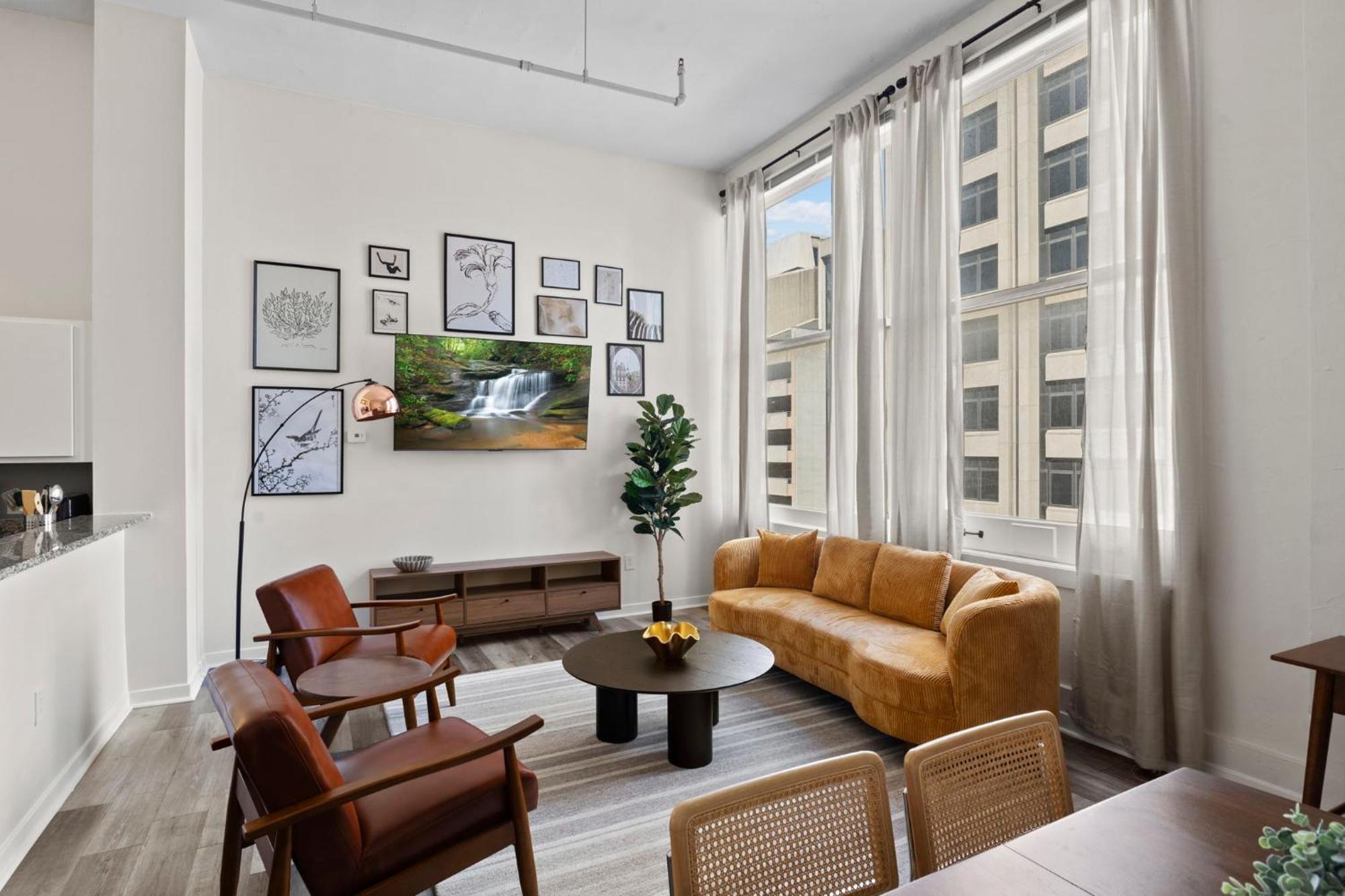 Downtown Retreat Skywalk To Mall & Near Stadium Indianapolis