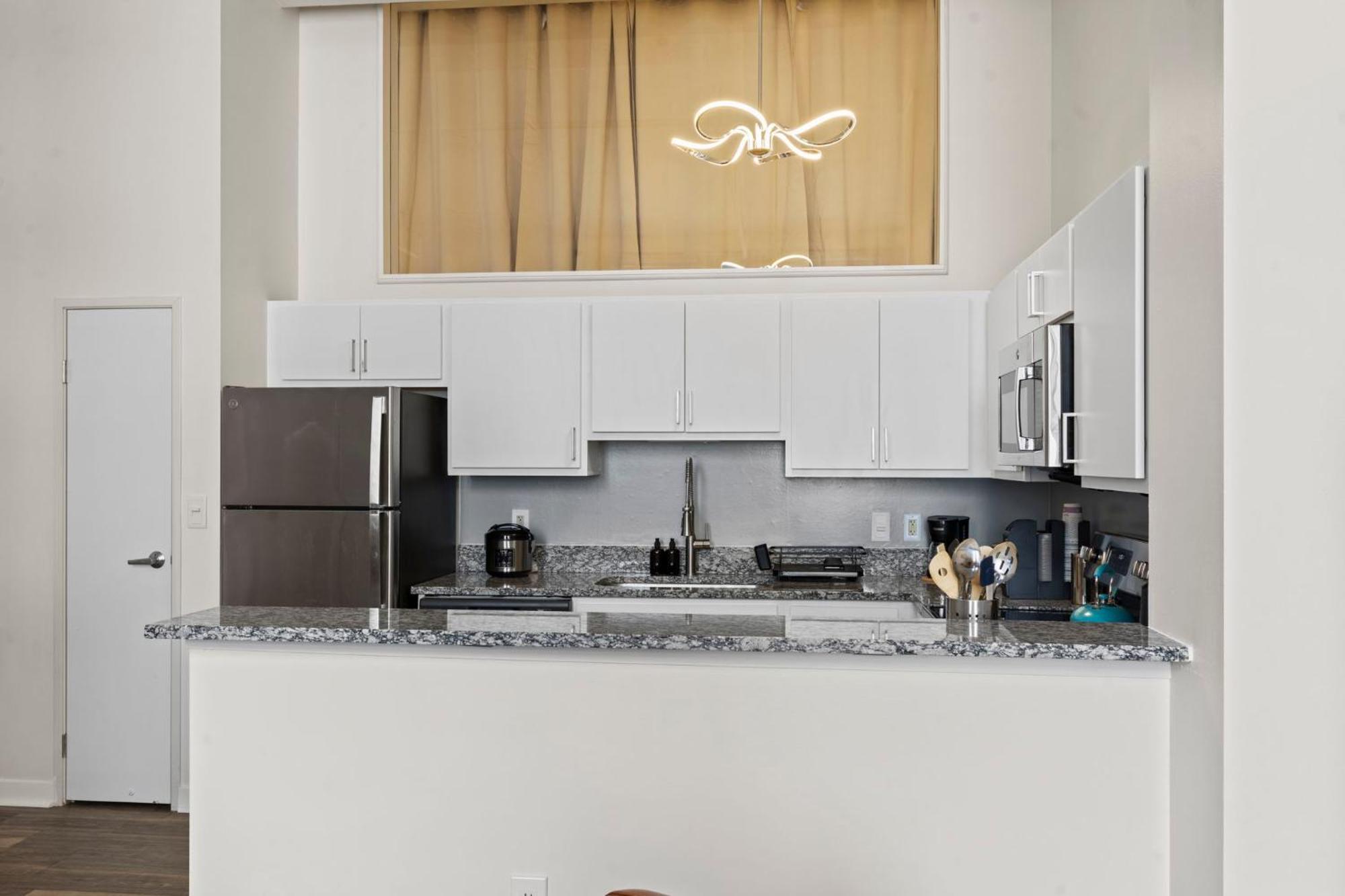 Apartment Downtown Retreat Skywalk To Mall & Near Stadium Indianapolis