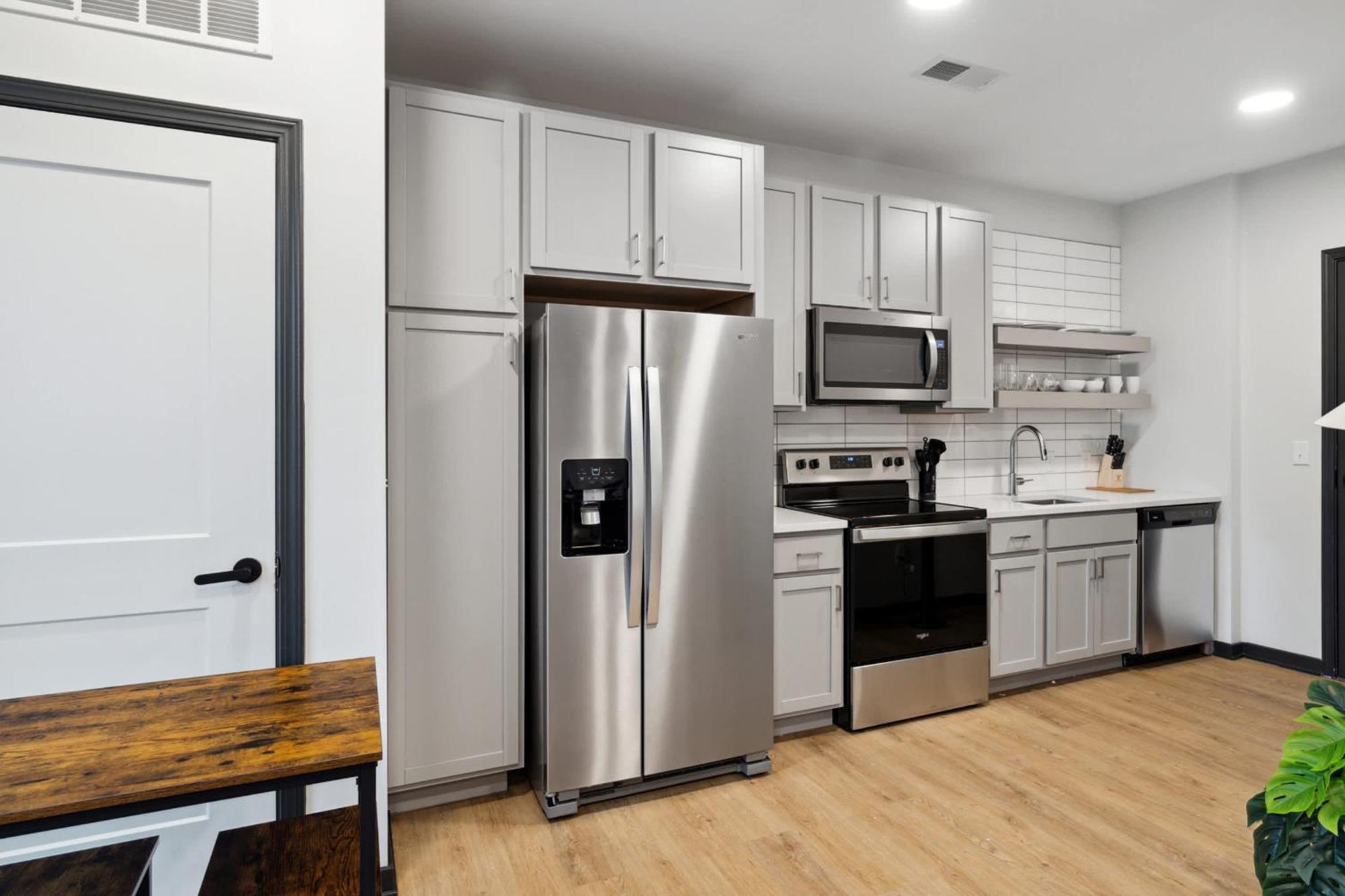 Cozysuites Mass With Parking Lounge & Roof Deck #25 Indianapolis