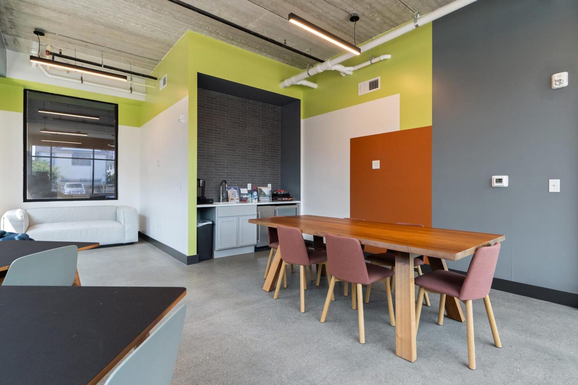 Cozysuites Mass With Parking Lounge & Roof Deck #25