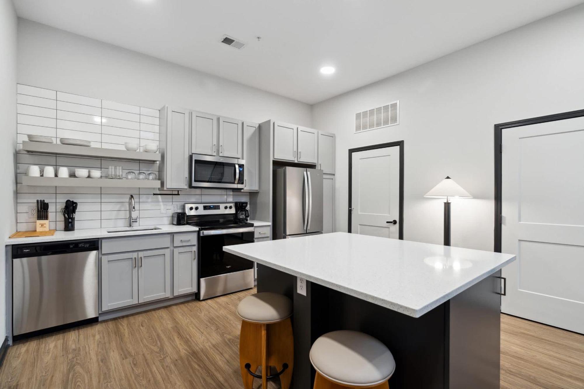 Cozysuites Mass With Parking Lounge & Roof Deck #23 Indianapolis